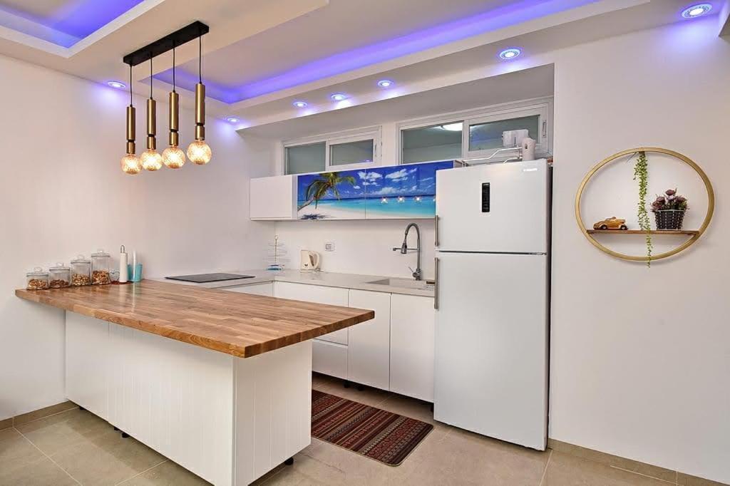 Achziv Sea & Sun Apartment Gesher HaZiv Екстериор снимка